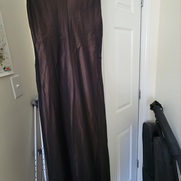 Simple long Gold/Black sheer dress - Picture 3 of 3